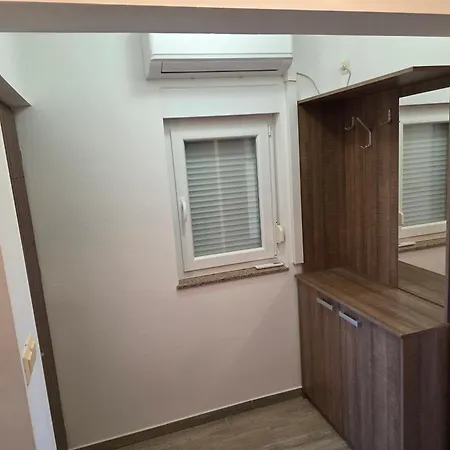 Apartament Tina *