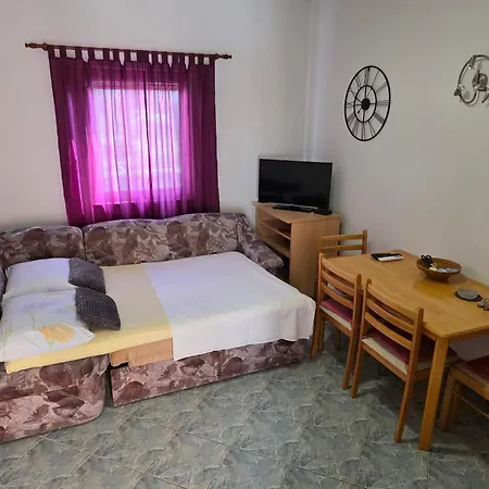 Tina Apartment *