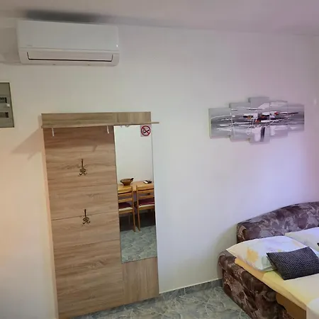 Apartament Tina